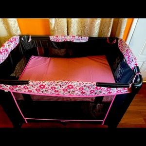 Pink Minnie Mouse Playpan